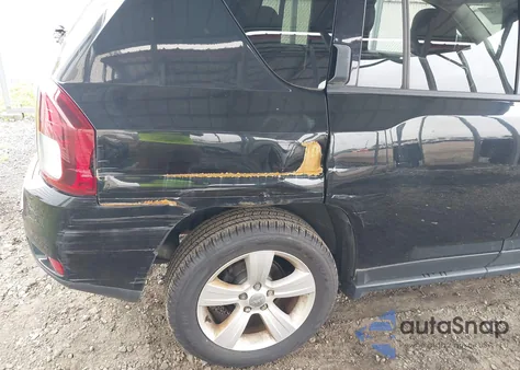 2016 Jeep Compass Sport z USA, uszkodzony, nr VIN 1C4NJDBB0GD781811